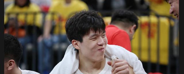 火狐体育在线-重重挑战！主教练言辞暴力被裁判罚下的简单介绍
